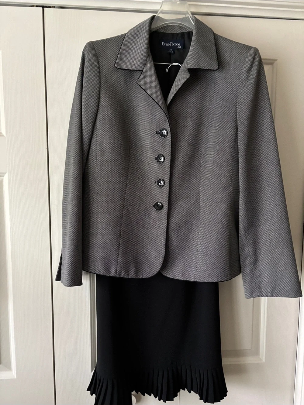 Evan Picone Gray Structured Button Blazer with Black Pleated Skirt - Picture 1 of 8